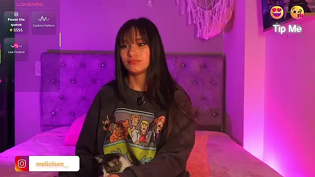 Alisha_Olsen_ Adlı Modelin Canlı XXX Sohbeti