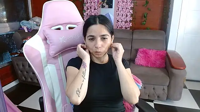 kendall_all4u 即時 XXX 聊天