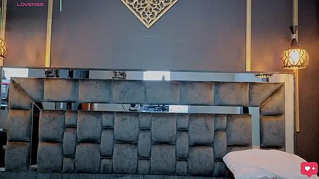 Aniajoness_ Chat XXX in diretta