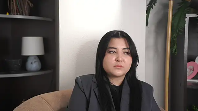 ElnaSharits 即時 XXX 聊天