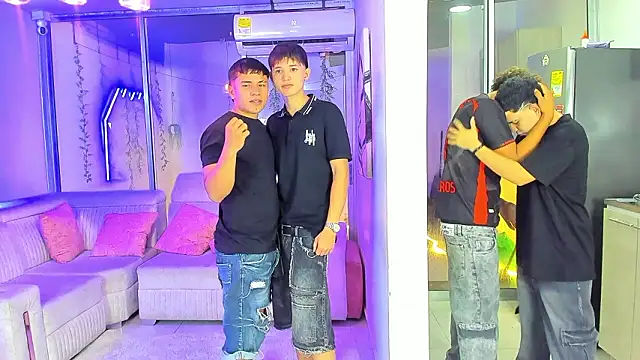 Houseofwarrios' Live XXX Chat