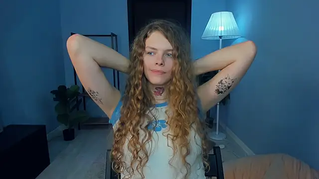 RayaNenlia's Live XXX Chat