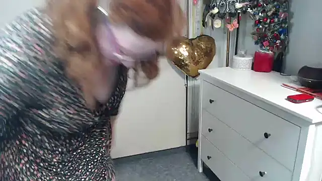 Show modela Adelewildx na web-kameri