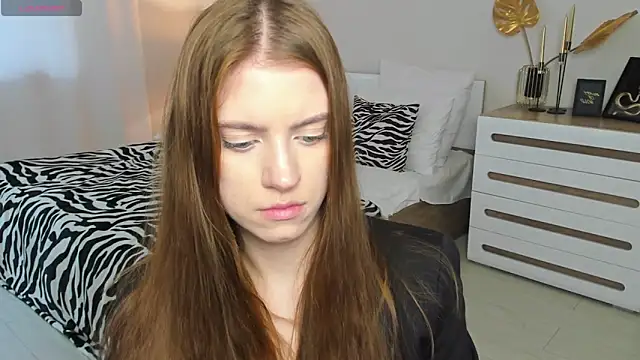 Erica_Kiss' Live XXX Chat