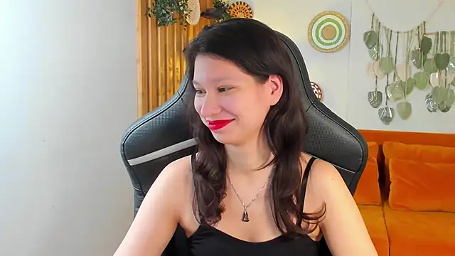 XXX chat uživo modela SaraDenars