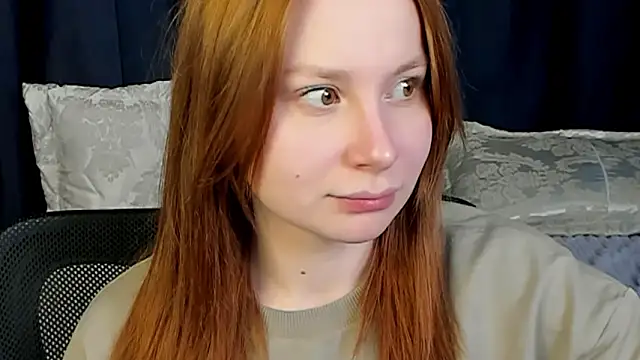 Lola_Raivis_ Chat XXX live