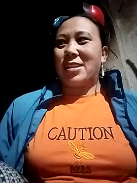 Matilda-aa 在線直播表演