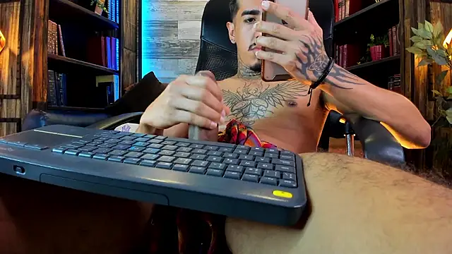 Donovan_Desmond's Live XXX Chat