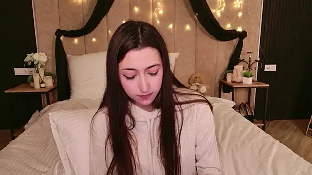 Gloria_Bendall Adlı Modelin Canlı XXX Sohbeti