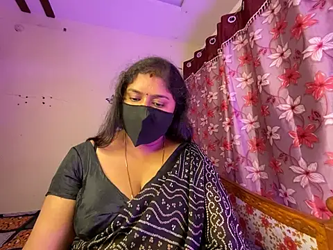 LouleyRanii's Live XXX Chat