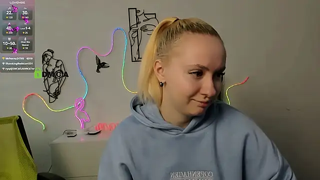 mila_glow1's Live XXX Chat