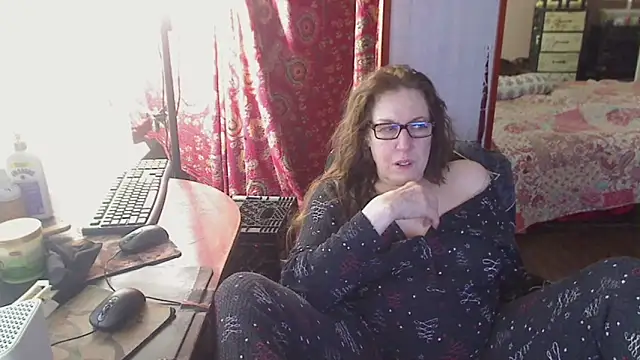 Ireallysquirtのウェブカメラショー