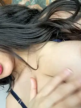 Jinaas Adlı Modelin Canlı XXX Sohbeti