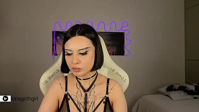 XXX chat uživo modela IamLuna2006