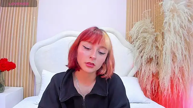 dafnne_hall Adlı Modelin Web Kamerası Şovu