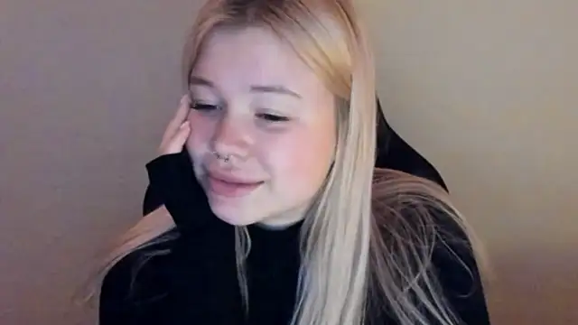 XXX chat uživo modela Lulu_Di
