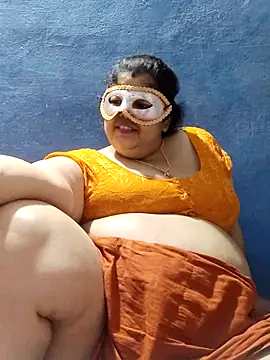 tamilthanushri Chat XXX in diretta