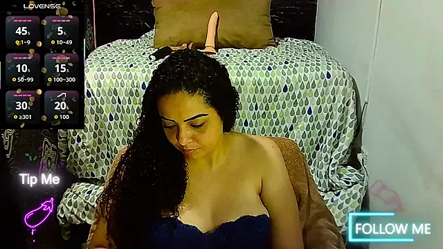 _naughty_milf's Live XXX Chat