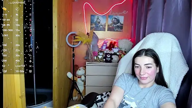 Fiery_Brunette_'s Live XXX Chat