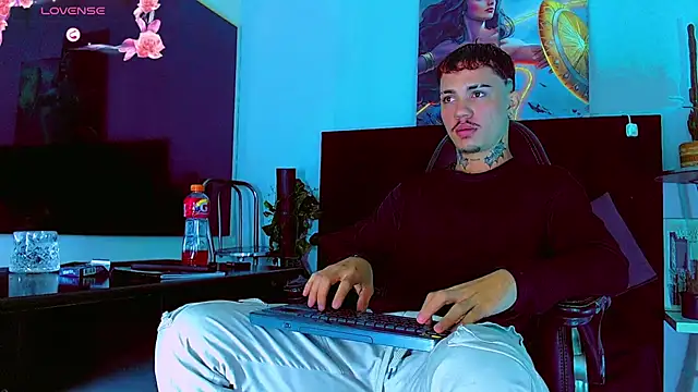 HannibalLester Webcamshow