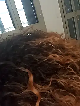 NYRIELLEのライブXXXチャット