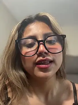 -Adrilux- Chat XXX live