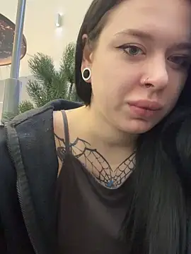 دردشة AlishaOfThorns الجنسية المباشرة