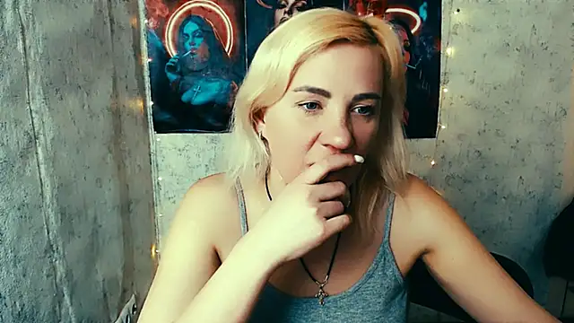 EmmaCat_ Chat XXX in diretta