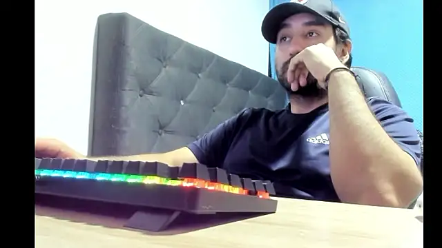 coolfriki Chat XXX live