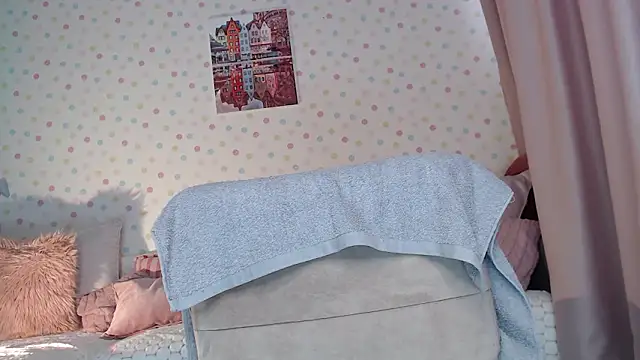 little_paw_'s Live XXX Chat