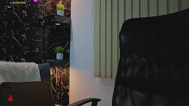 Apolo_lux1 Adlı Modelin Canlı XXX Sohbeti