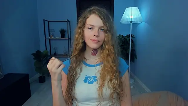 RayaNenlia's Live XXX Chat