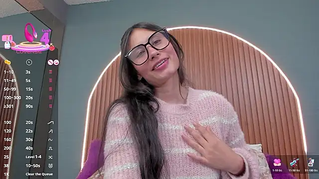 NayeCloud Live XXX Chat