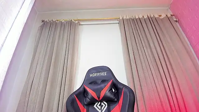 Engel_boss' Live XXX Chat