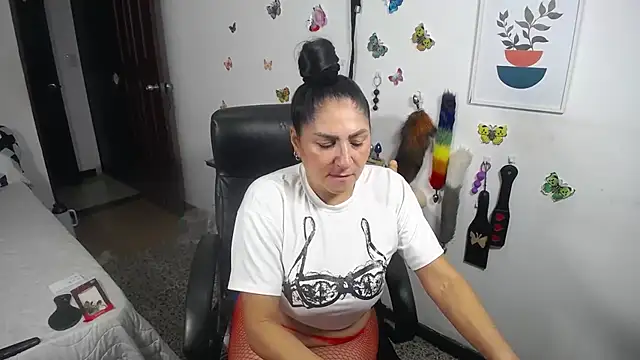 Czat XXX na żywo – mature_bigboobs10