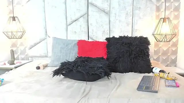 Chat +18 de AshleyHill2 ao vivo