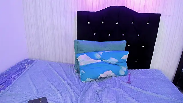 Онлайн чат XXX nicky_angel1