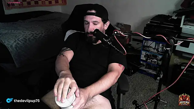 DevilPup75_'s Live XXX Chat