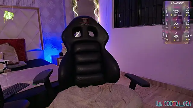 Naomy_tay1 Chat XXX live