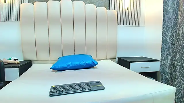 Chat XXX ao vivo de agatha_fit