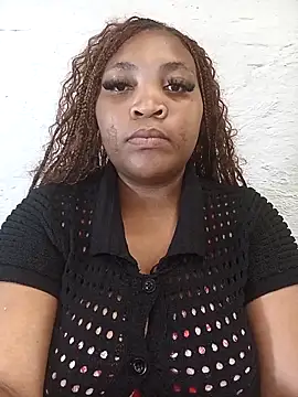 BeverlyQueen14のライブXXXチャット