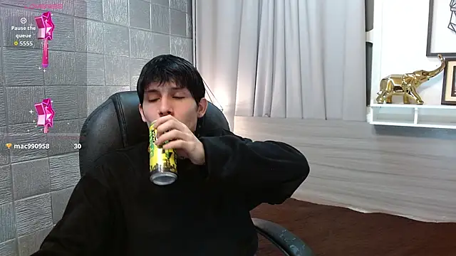 Iantwink18 Live XXX-chat