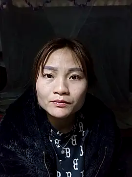 Lee-Thee Chat XXX live