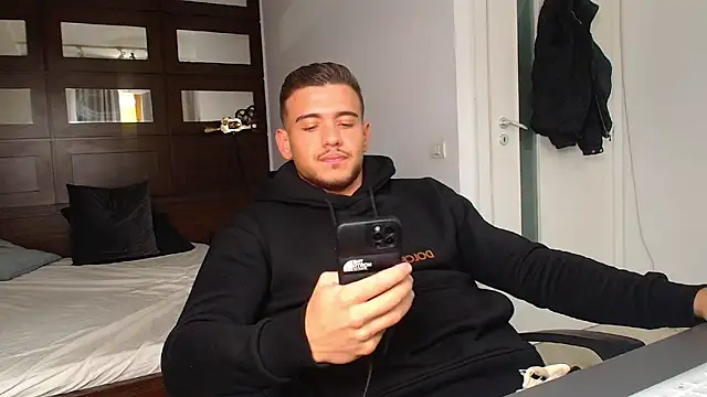 ElijahThorne Webcam show