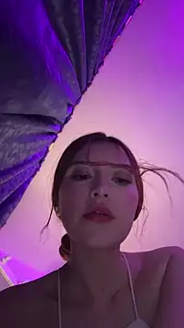 HoneyWeebsss: вебкам-шоу