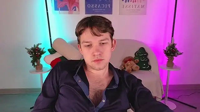 JamesRaww: διαδικτυακό σόου στην κάμερα