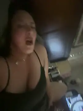 Miabelle2233's Live XXX Chat