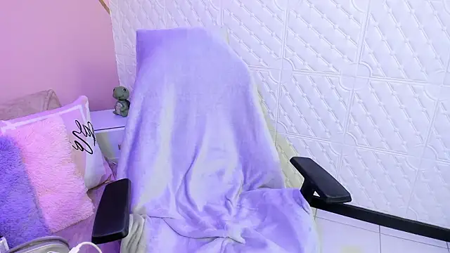 Chat +18 de Dakkotta__ ao vivo