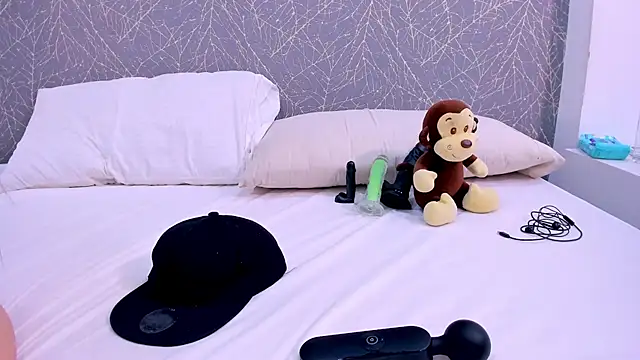 ViictoriiaSaenz Chat XXX live