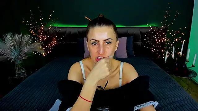 Rebecca_Diamond's Webcam Show